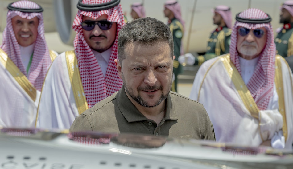 Volodimir Zelenski a efectuat vineri o vizită-surpriză la Jeddah, în Arabia Saudită