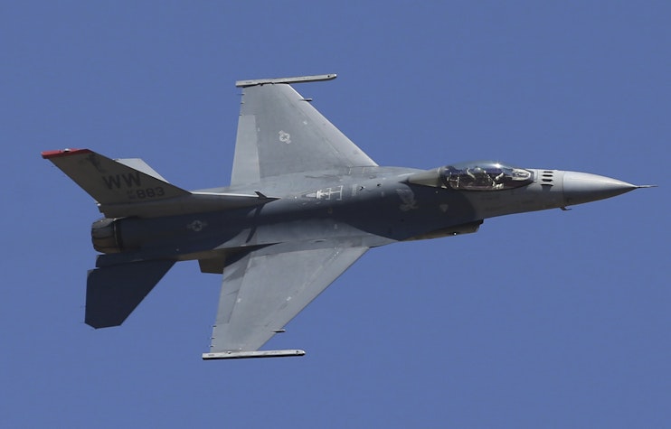 F-16