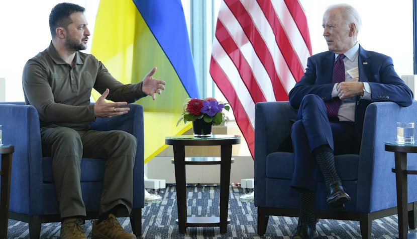Zelenski îl asigură pe Biden că avioanele de luptă F-16 nu vor ataca teritoriul rus