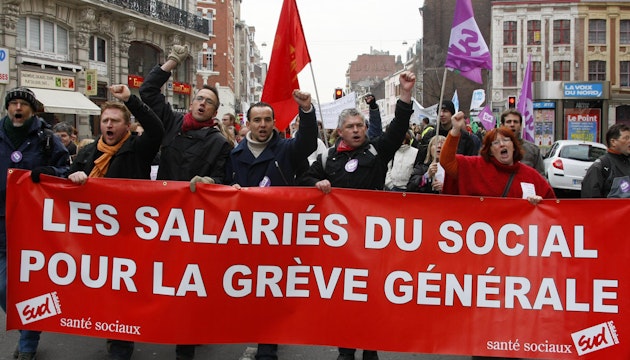 Grup de protestatari francezi