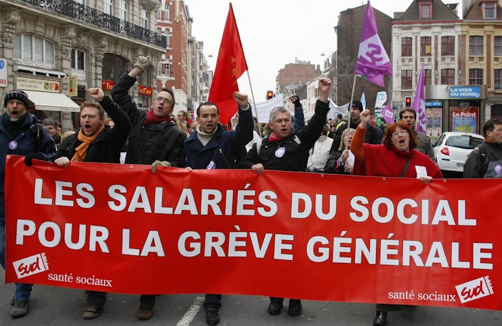 Grup de protestatari francezi