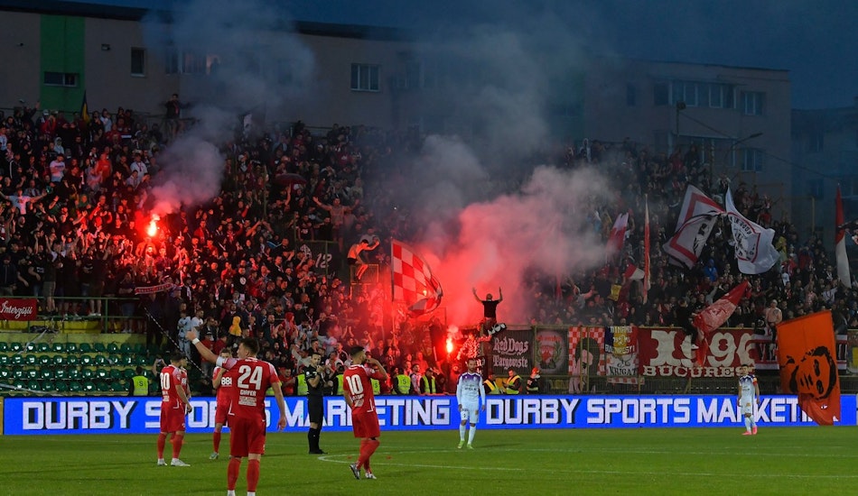 Dinamo a revenit în prima ligă după un singur sezon.