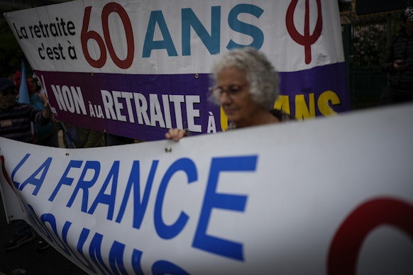 Sindicatele franceze se mobilizează pentru o nouă acțiune de protest față de reforma pensiilor