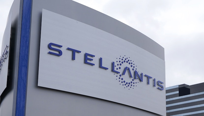 Grupul Stellantis mizează pe industria de reciclare a pieselor