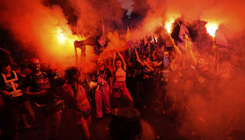 Este a 26 săptămână de manifestații antiguvernamentale protest