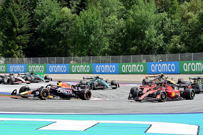 formula 1 max verstappen in duel cu charles leclerc