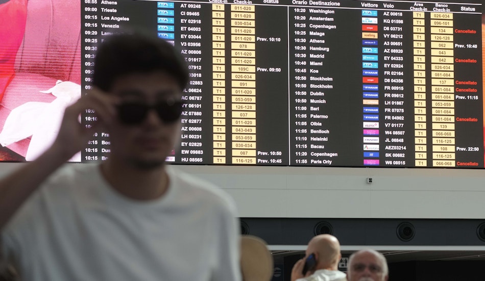 Zborurile din şi spre aeroportul din Catania din sudul Italiei sunt suspendate până miercuri