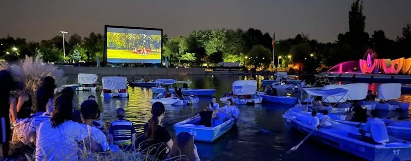 Filme pe lac.