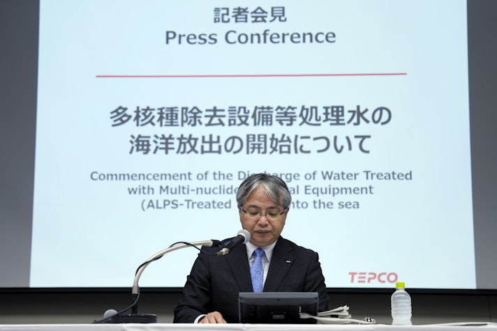 apei tratate pentru Tokyo Electric Power Co. (TEPCO) Holdings, care operează centrala nucleară Fukushima nr. 1.