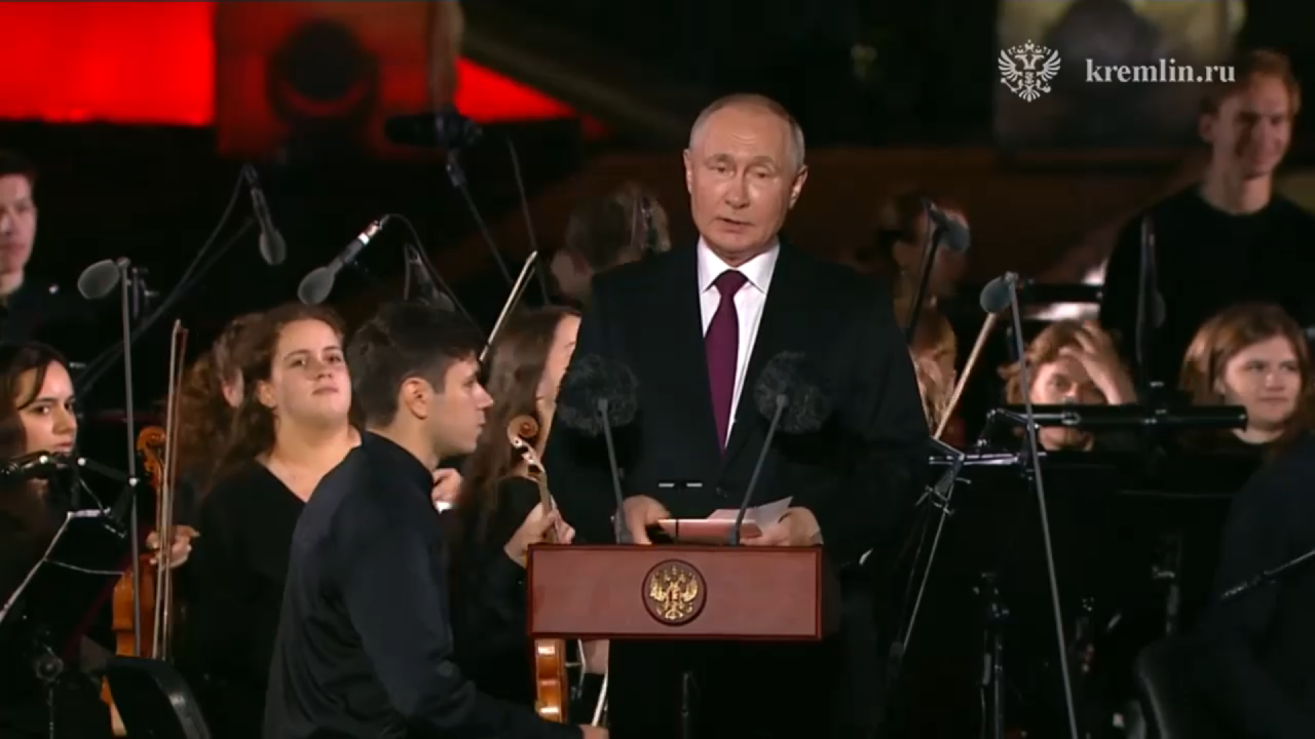 Vladimir Putin, la concert de muzică clasică. Președintele rus a ...