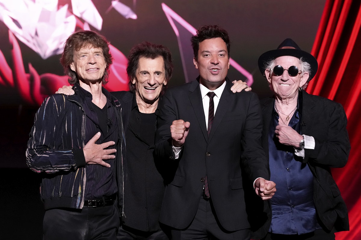 The Rolling Stones egalează recordul The Beatles în topul albumelor din Marea Britanie