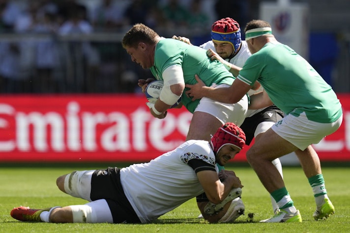 Tadhg Furlong placat de Adrian Motoc
