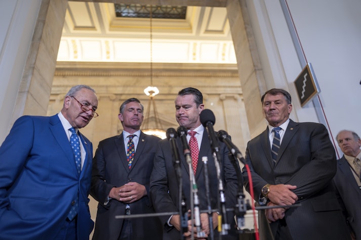 Mai mulți senatori americani au discutat cu giganții tehnologici despre reglementarea IA