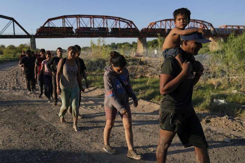 Migranți în drum spre Statele Unite