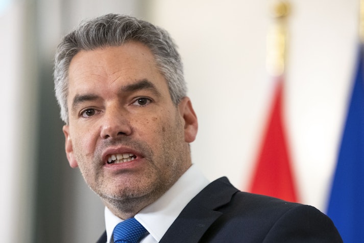 Karl Nehammer, cancelarul Austriei