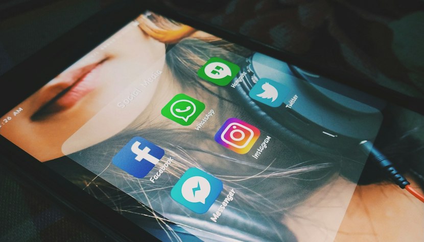 Facebook și Instagram fără reclame, în baza unui abonament