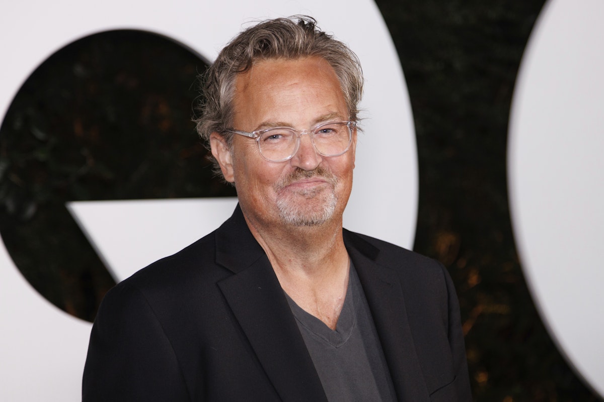 Netflix va lansa un documentar în trei părți despre viața actorului Matthew Perry