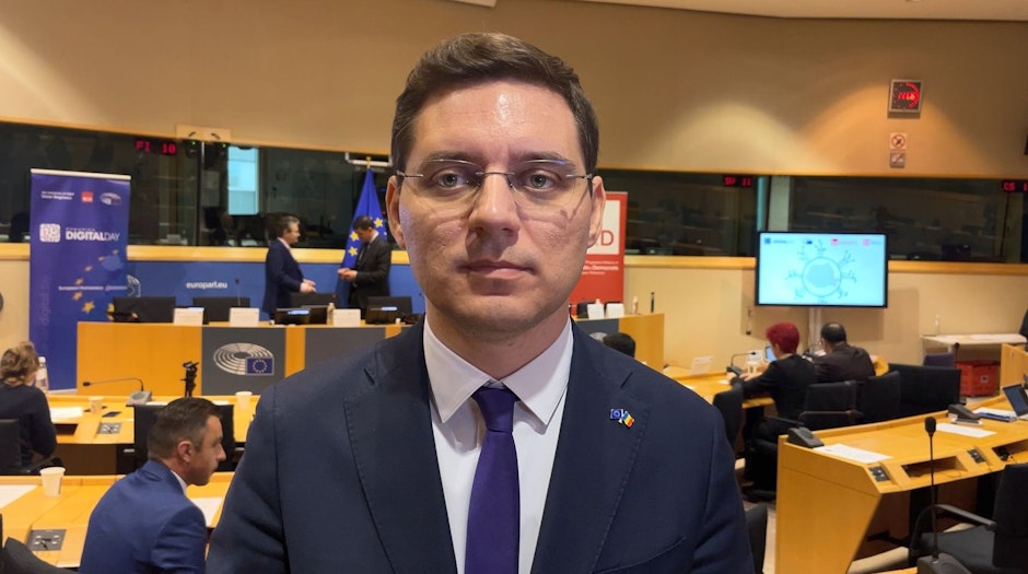 Victor Negrescu