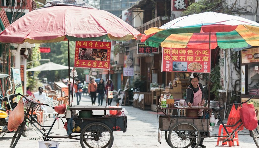 China va permite în curând intrarea fără vize pentru cetățenii din cinci țări europene și din Malaezia. China