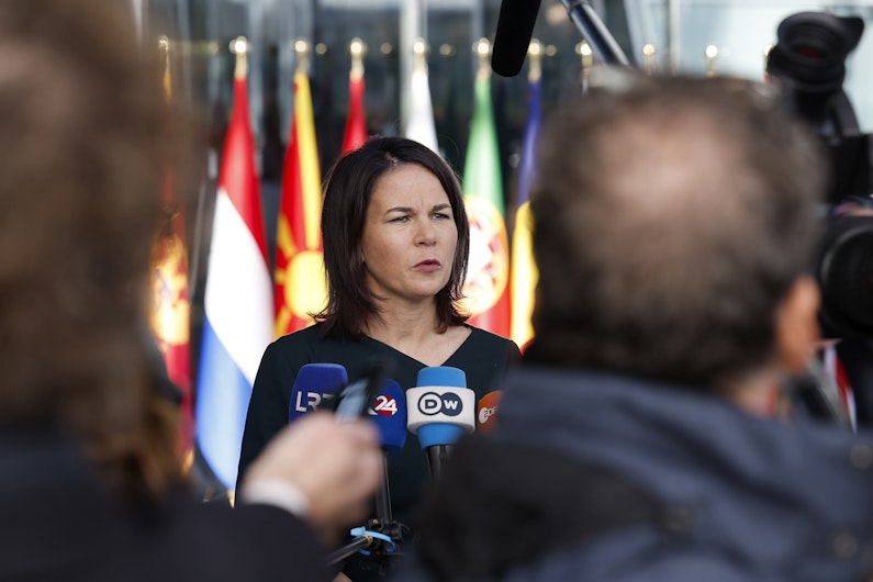 AP/ Ministrul german de externe, Annalena Baerbock la reuniuea NATO