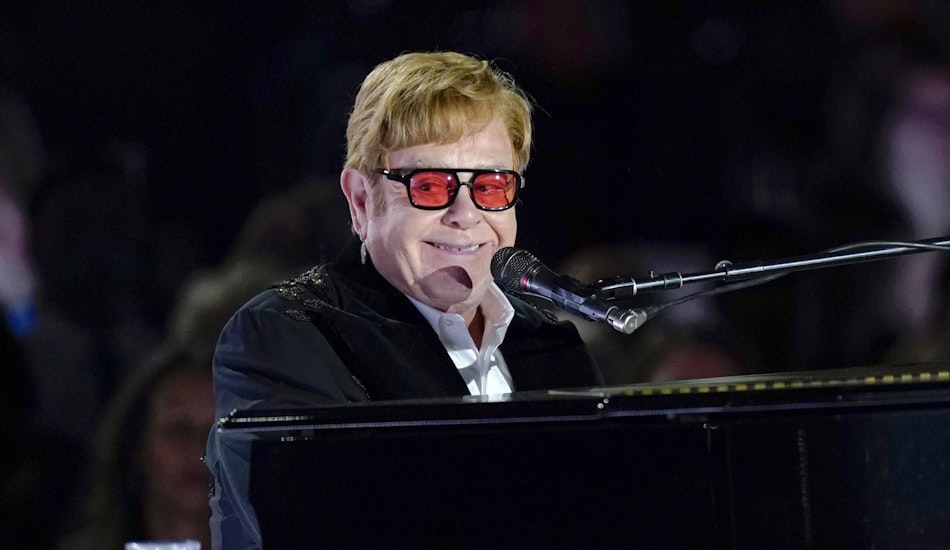 Elton John la pian