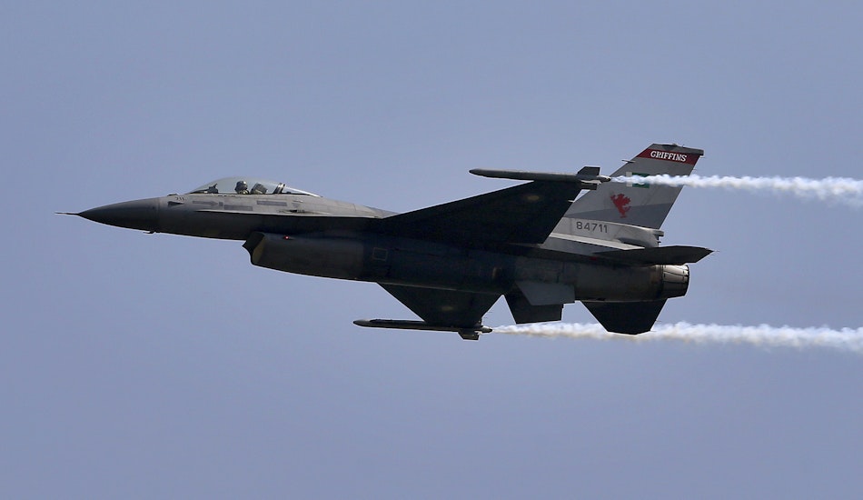 Avion F-16 din forțele aeriene pakistaneze
