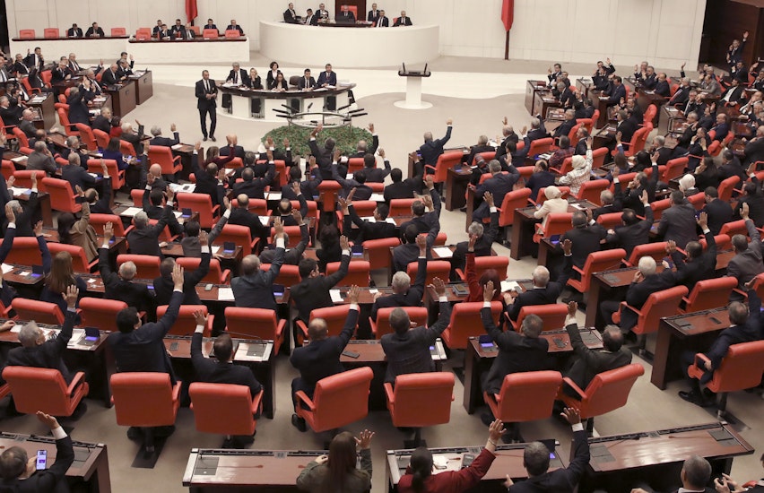 Parlamentul turc