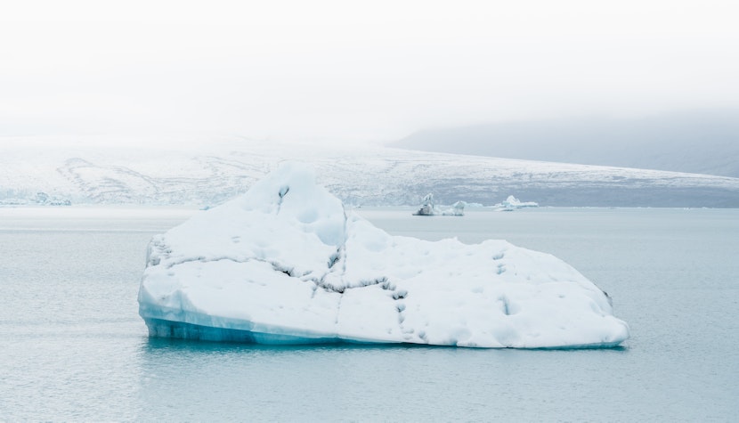 Pe termen lung, ”suprafaţa totală a Groenlandei va creşte