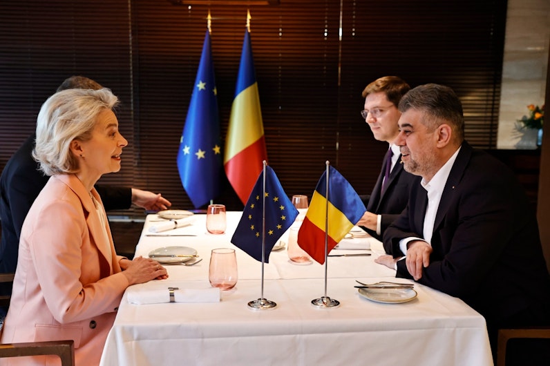 Ursula von der Leyen și Marcel Ciolacu, la masa