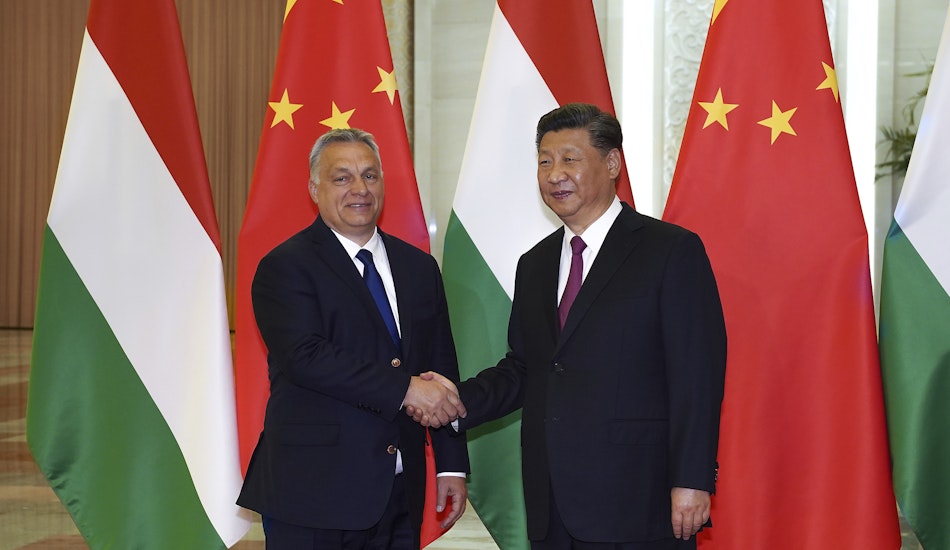 Vktor Orban, alături de Xi Jinping