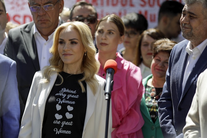 Firea a fost însoțită de preşedintele PSD, premierul Marcel Ciolacu