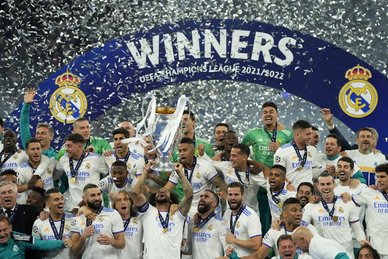 jucatori real madrid trofeu