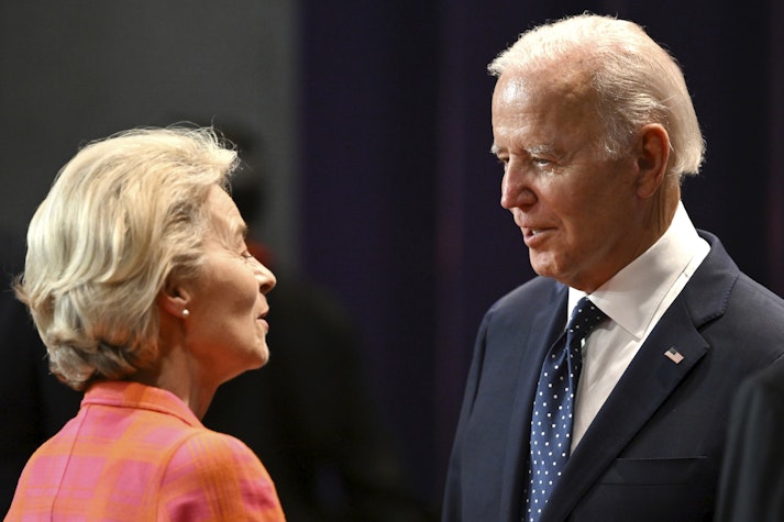 Biden și Ursula von der Leyen