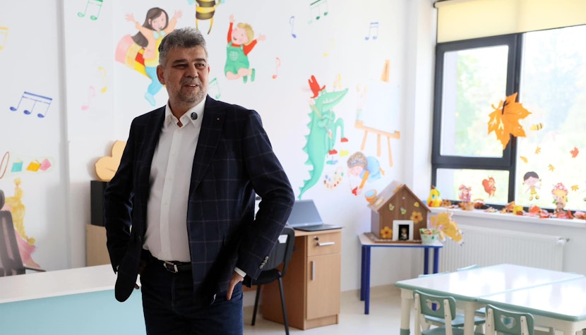 Premierul Marcel Ciolacu, în vizită la o școală din Prahova. marcel ciolacu