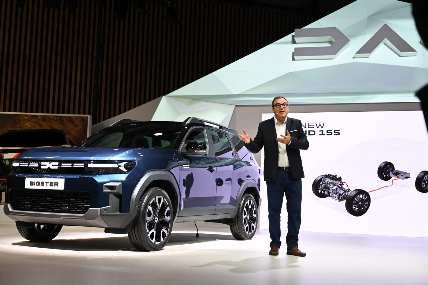 Dacia nu mai extinde fabrica din Mioveni. Compania vrea să își