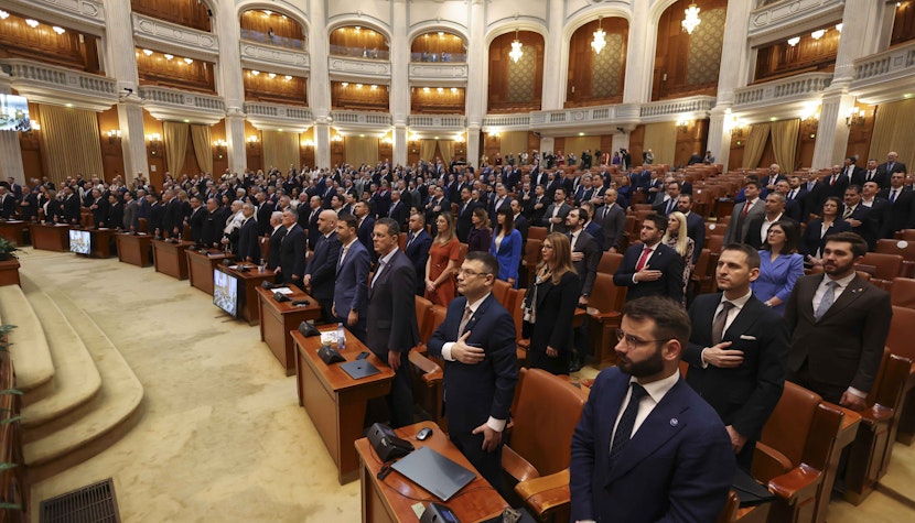 Deputaţii şi senatorii în Parlament deputati
