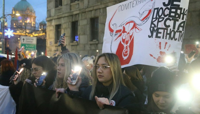 Protest masiv în Serbia