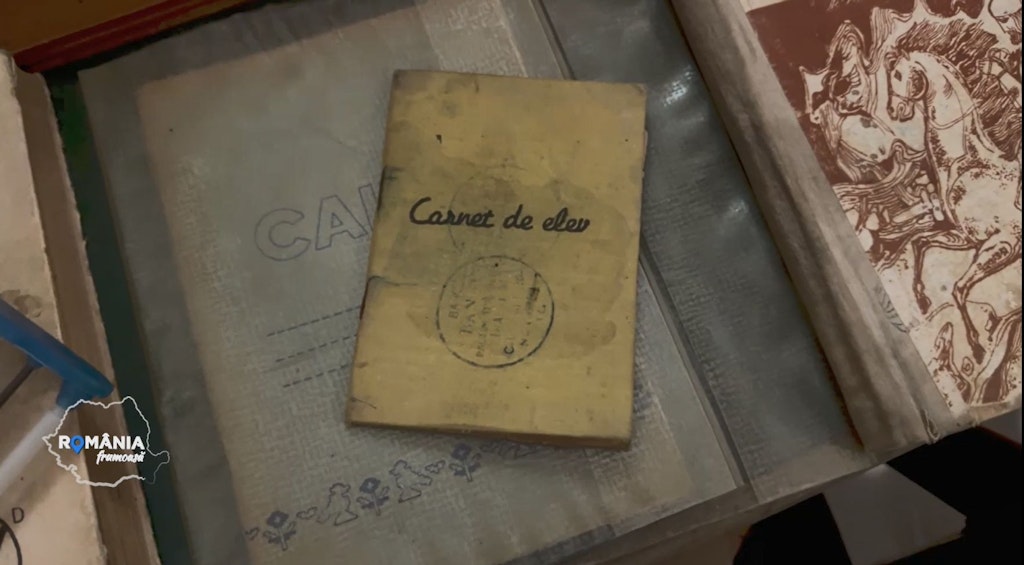 carnet de elev comunism