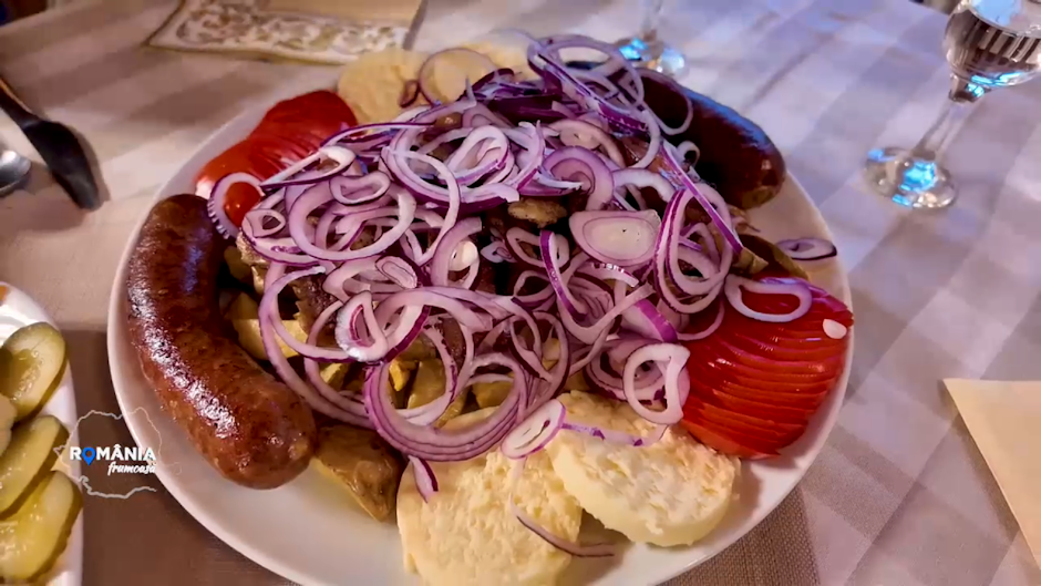 platou tradițional