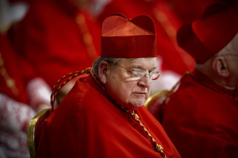 Cardinalul Raymond Leo Burke