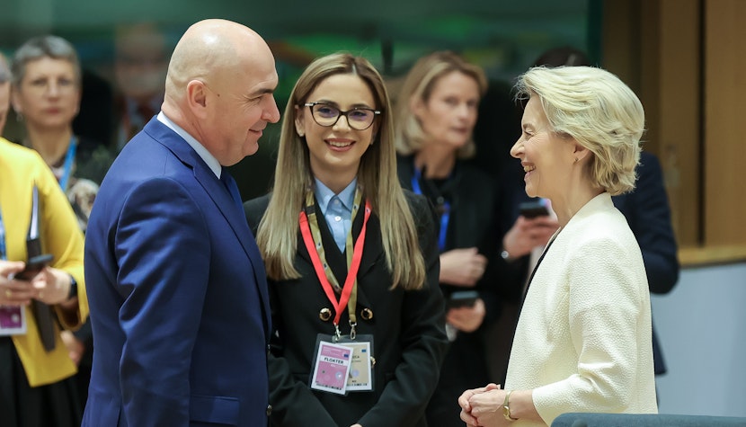 Ilie Bolojan, președintele interimar al României și Ursula von der Leyen, președinta Comisiei Europene