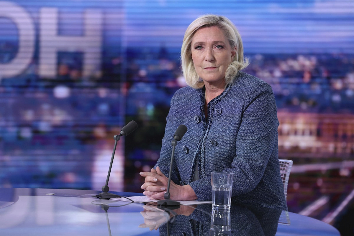 Marine Le Pen rămâne candidată la prezidențialele din Franța, în ciuda condamnării