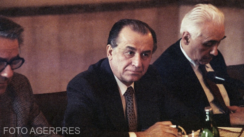 Ion Iliescu, în 1990