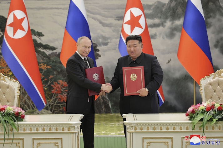 Vladimir Putin și Kim Jong Un
