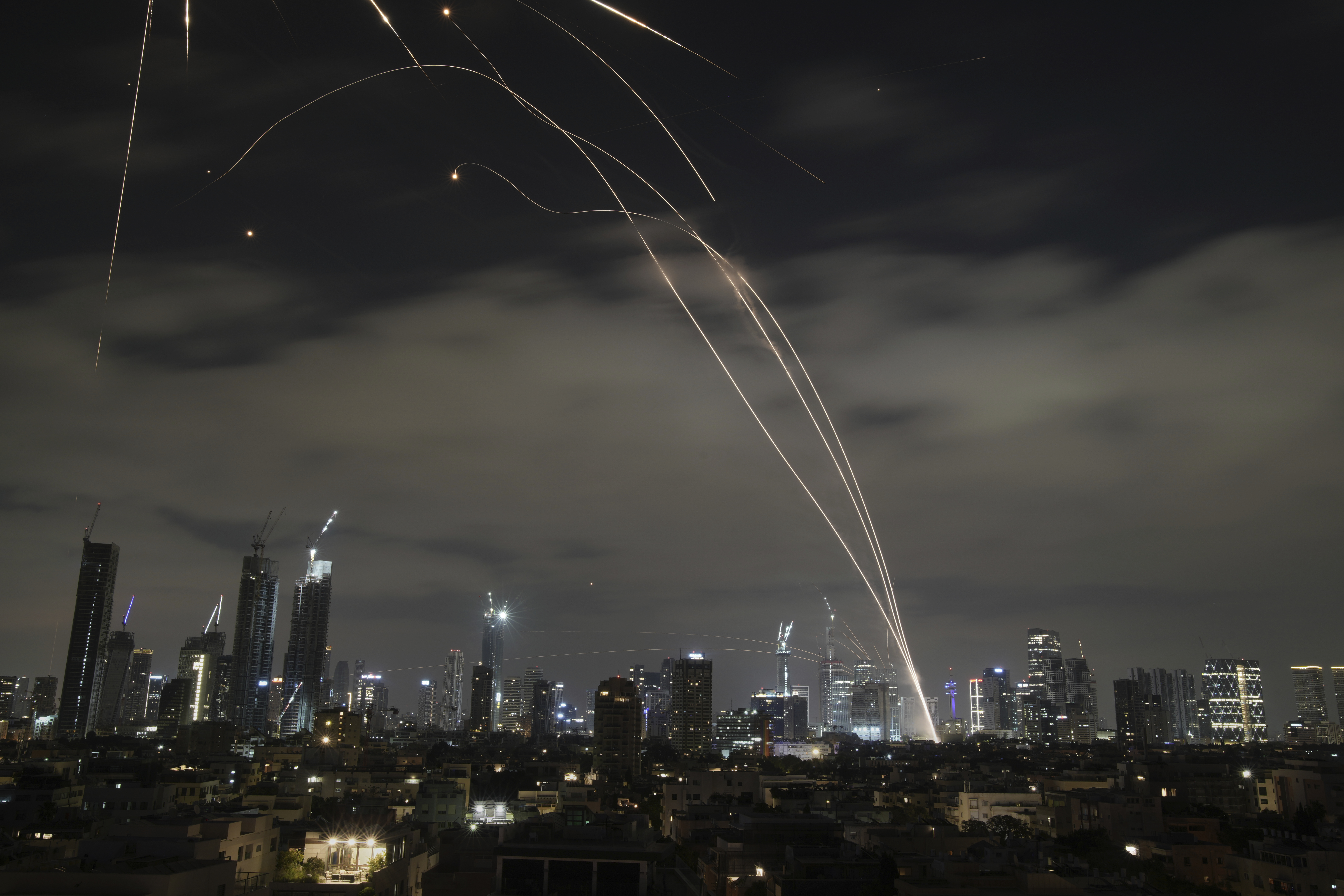 Israeliens acuzați de pariuri cu informații militare secrete