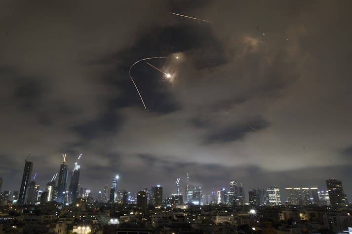 Rachete iraniene atacă Israelul