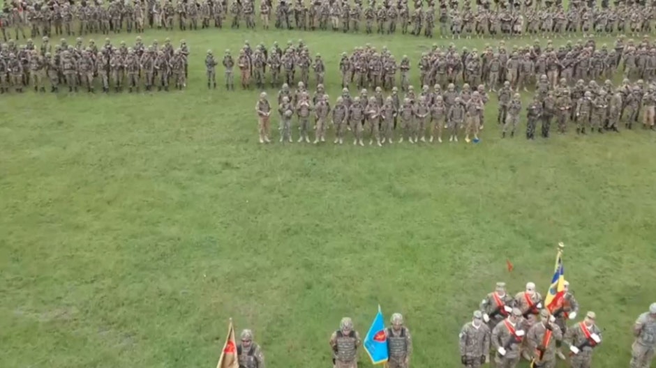 Militari români