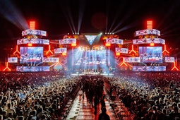 mulțime la concert