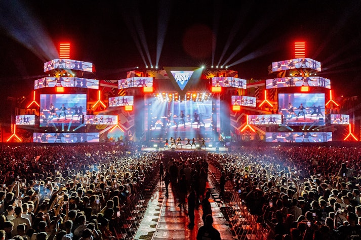 mulțime la concert