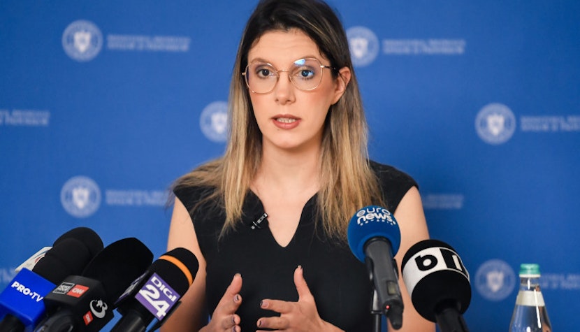 Diana Buzoianu Diana Buzoianu